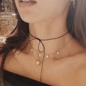 NIB Are You Am I Lilou Choker